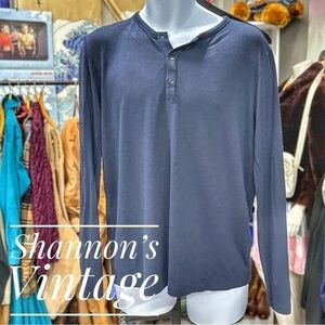 Theory sz large long sleeve 3 snap button shirt A32